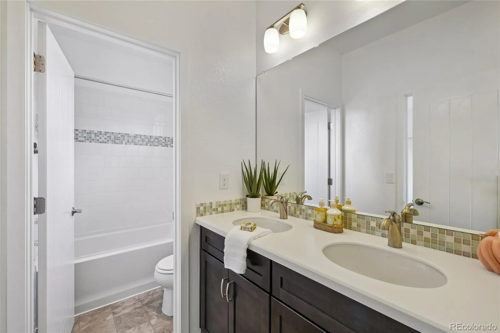 198 Starlight Circle Erie CO 80516 | MLS #REC9526189 08062026145257 1600 20
