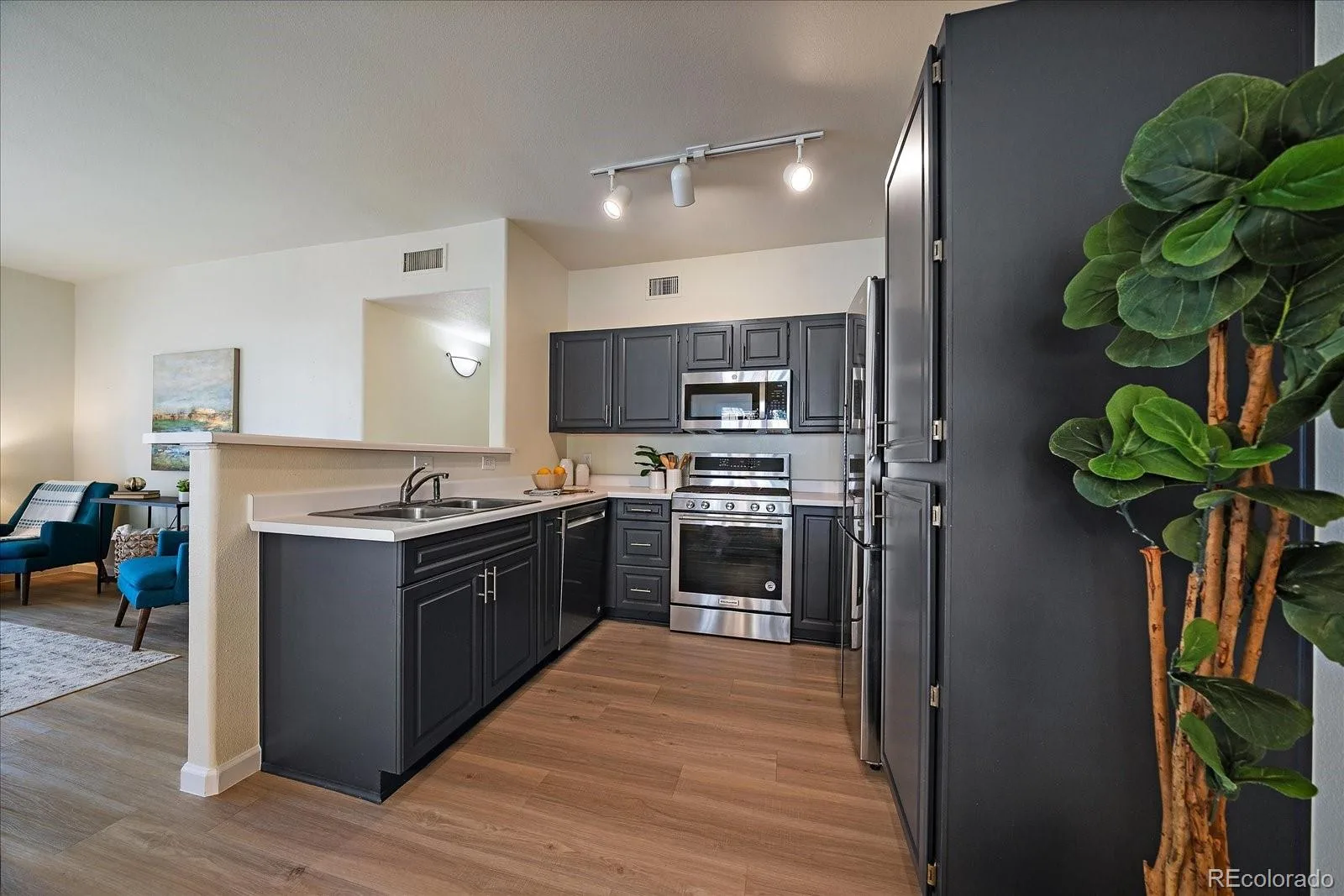 3701 Cactus Creek Court #104 Highlands Ranch CO 80126 | MLS #REC9526343 08062026164237 1600 8
