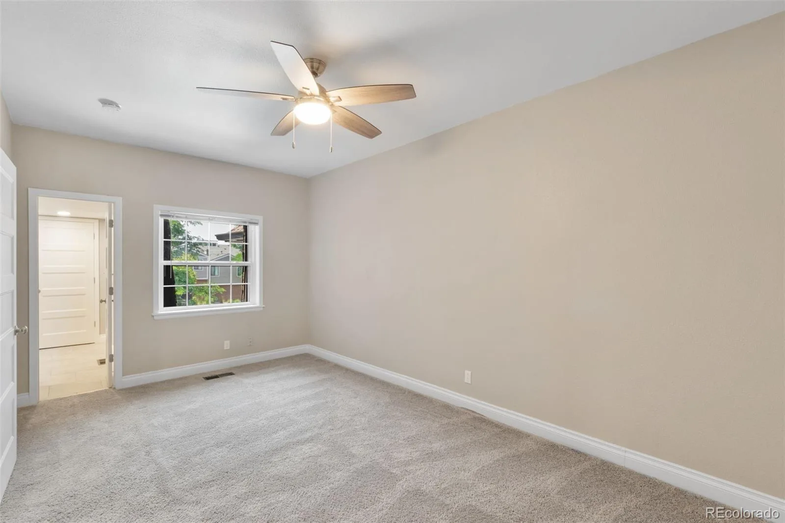 4250 S Olive Street #109 Denver CO 80237 | MLS #REC9528053 08282026185559 1600 14