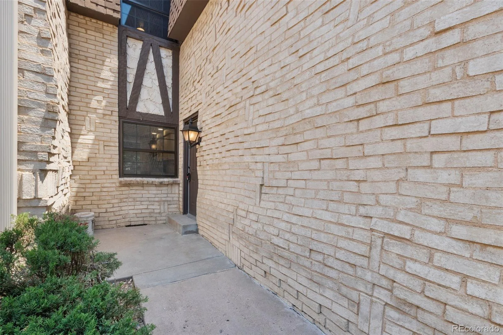 4250 S Olive Street #109 Denver CO 80237 | MLS #REC9528053 08282026185559 1600 2