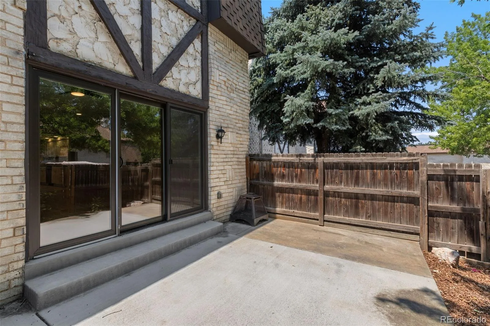 4250 S Olive Street #109 Denver CO 80237 | MLS #REC9528053 08282026185559 1600 23