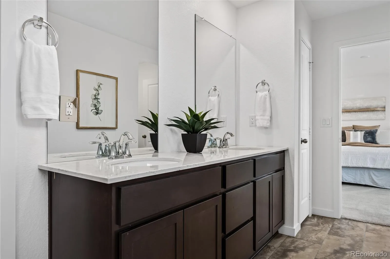 1949 S Fultondale Way Aurora CO 80018 | MLS #REC9528818 08102026232820 1600 25