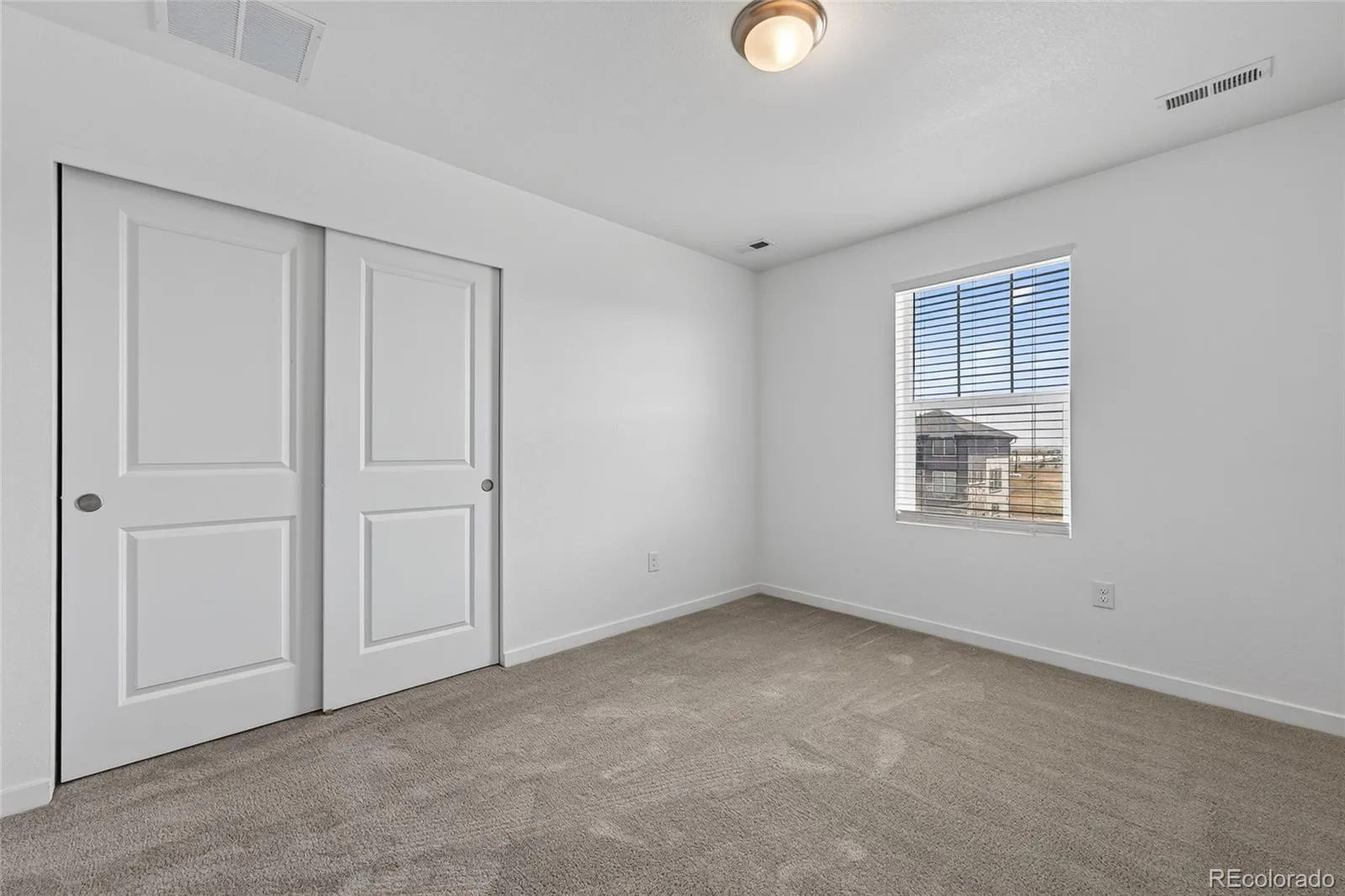 1949 S Fultondale Way Aurora CO 80018 | MLS #REC9528818 08102026232820 1600 31