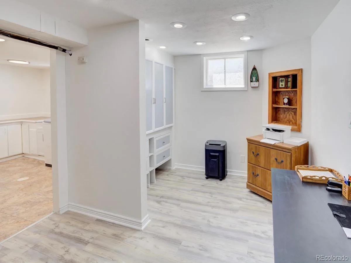 6034 S Milwaukee Way Centennial CO 80121 | MLS #REC9529767 09242026230238 1200 21