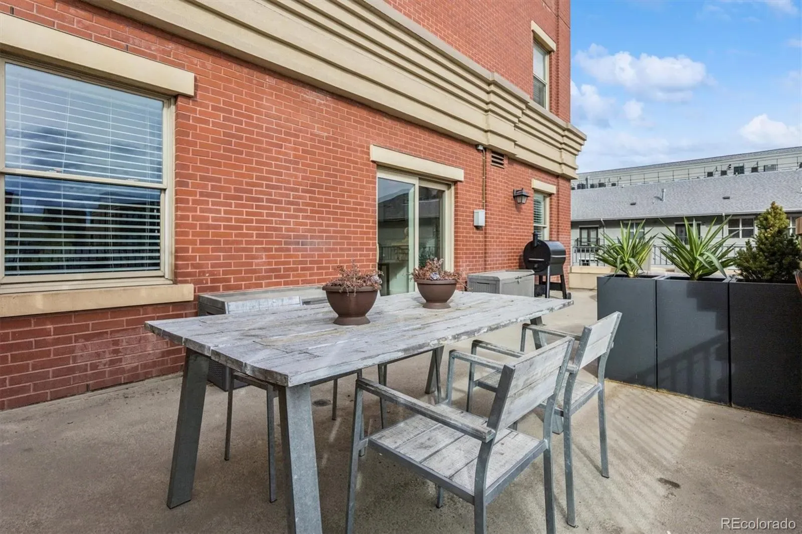 03192026170136 1600 16