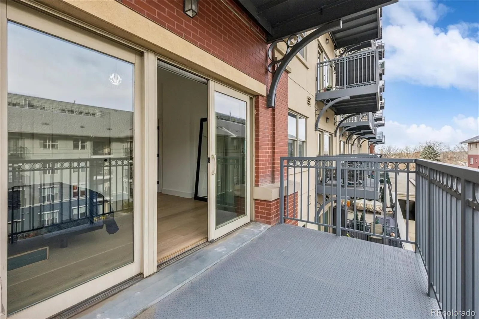 03192026170136 1600 25