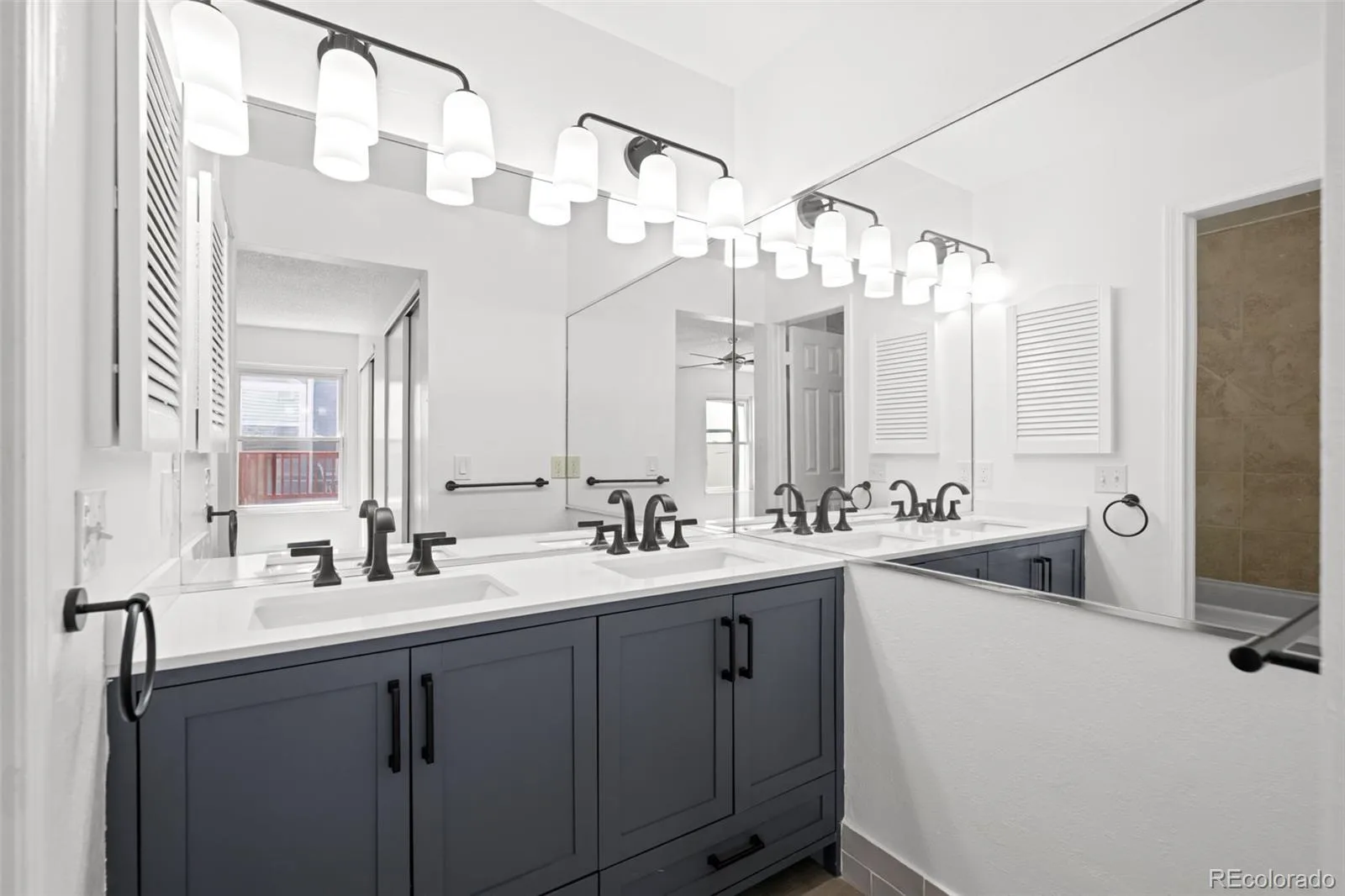 18351 E Grand Avenue Aurora CO 80015 | MLS #REC9532741 08062026044426 1600 20