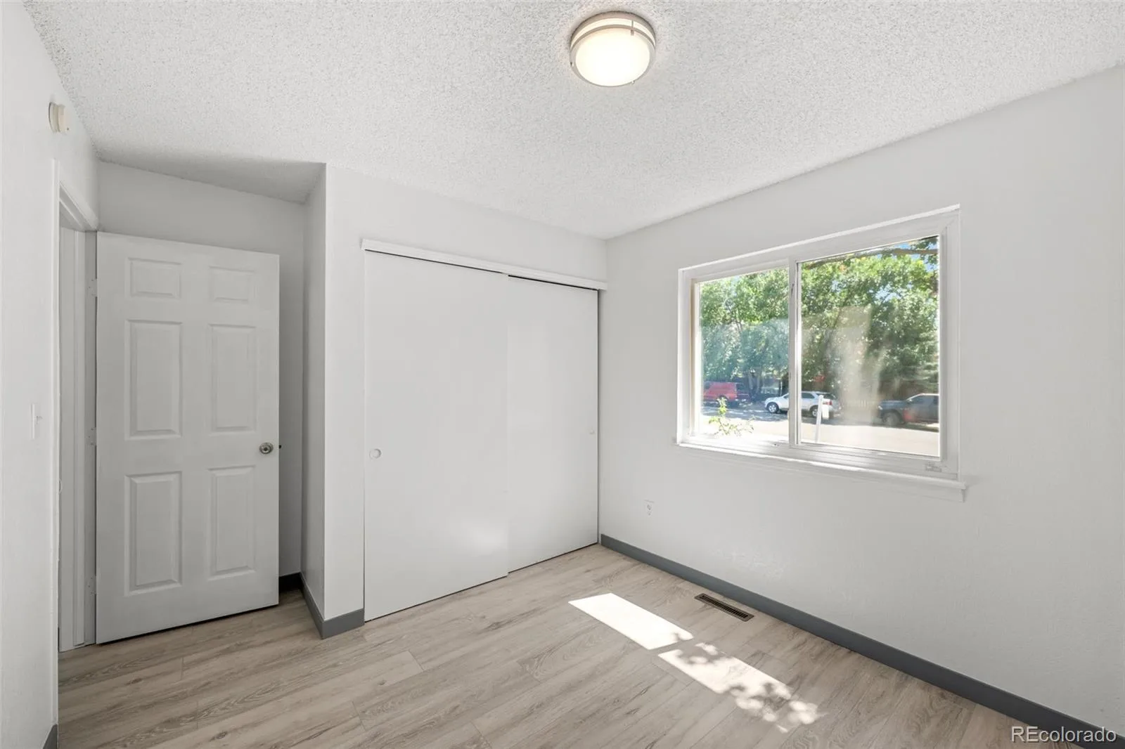 18351 E Grand Avenue Aurora CO 80015 | MLS #REC9532741 08062026044426 1600 28