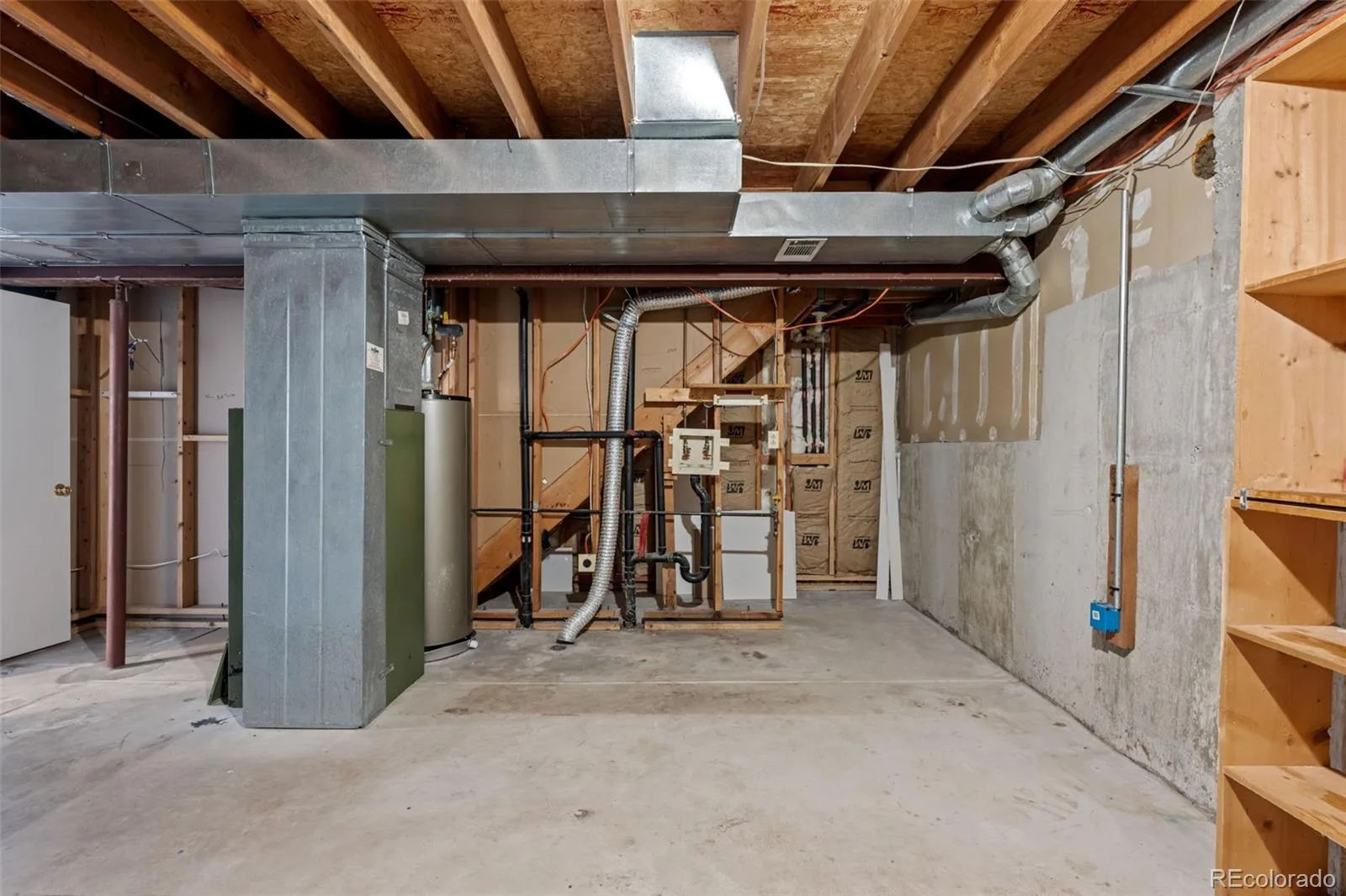 18351 E Grand Avenue Aurora CO 80015 | MLS #REC9532741 08062026044426 1600 39