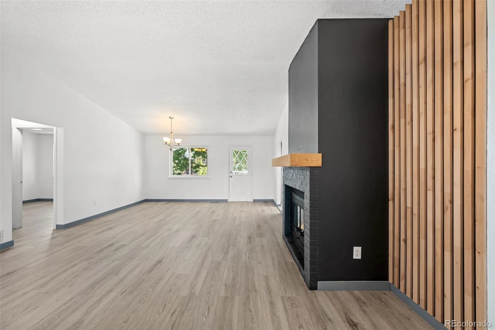 18351 E Grand Avenue Aurora CO 80015 | MLS #REC9532741 08062026044426 1600 4