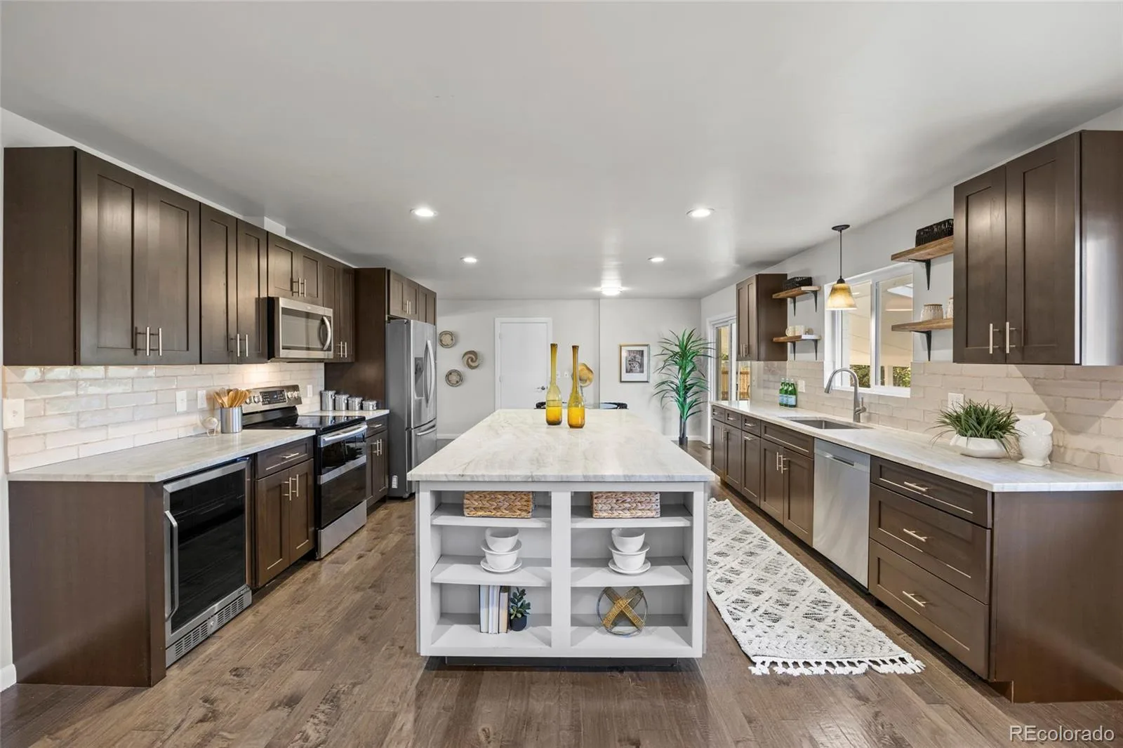 3941 S Hillcrest Drive Denver CO 80237 | MLS #REC9533389 09222026173632 1600 12