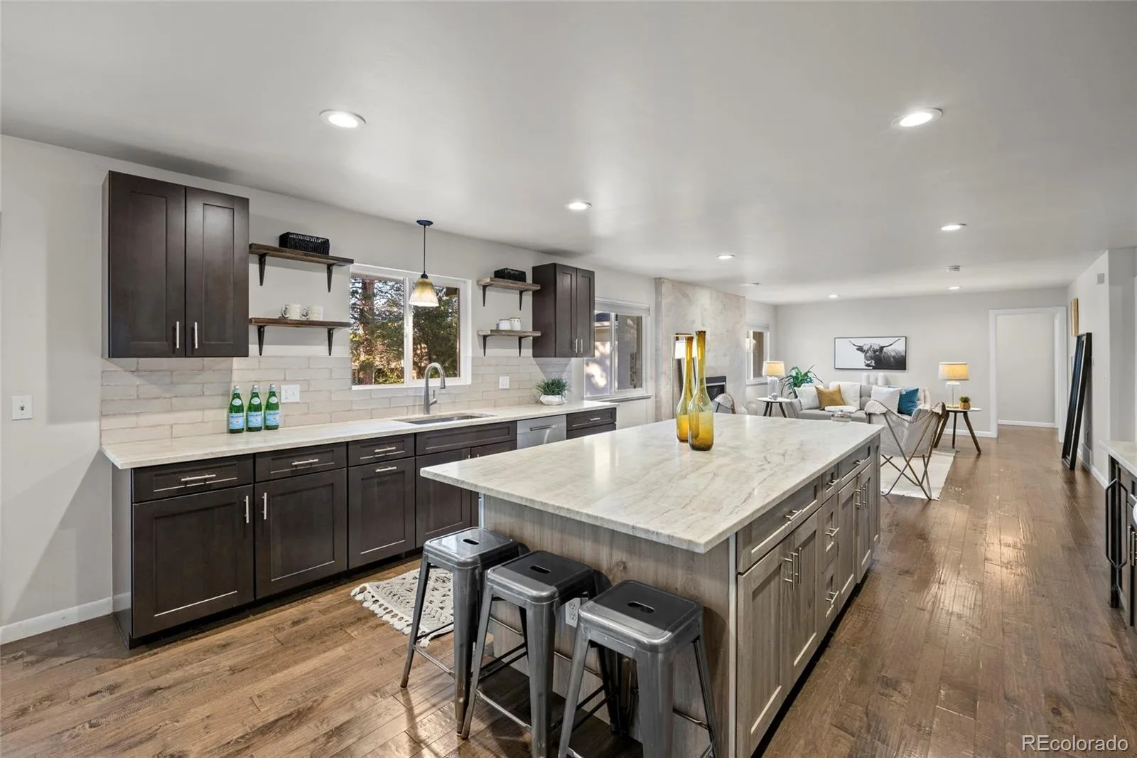 3941 S Hillcrest Drive Denver CO 80237 | MLS #REC9533389 09222026173632 1600 14