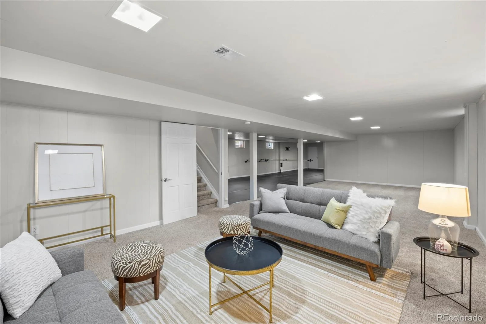 3941 S Hillcrest Drive Denver CO 80237 | MLS #REC9533389 09222026173632 1600 33
