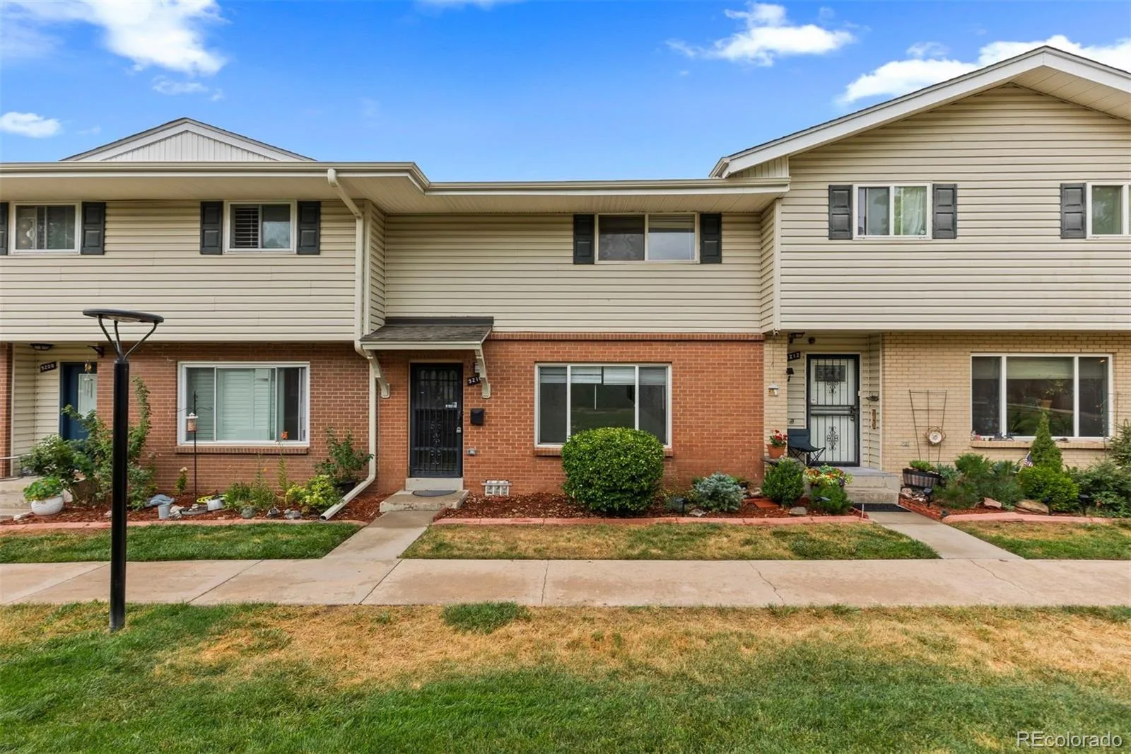 9210 E Mansfield Avenue Denver CO 80237 | MLS #REC9534899 08192026152804 1600 20