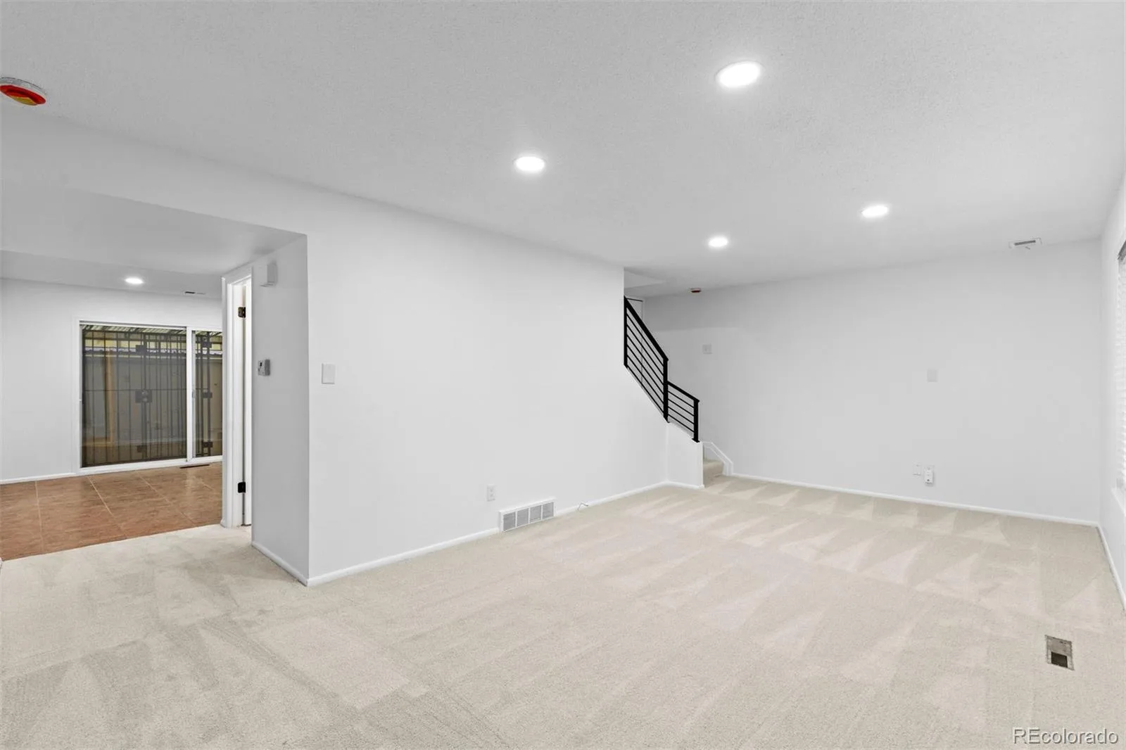 9210 E Mansfield Avenue Denver CO 80237 | MLS #REC9534899 08192026152804 1600 7