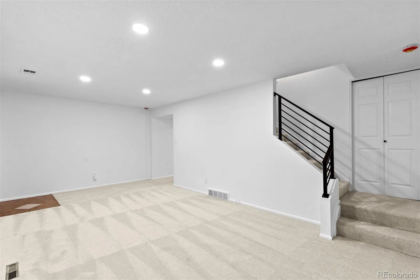 9210 E Mansfield Avenue Denver CO 80237 | MLS #REC9534899 08192026152804 1600 8