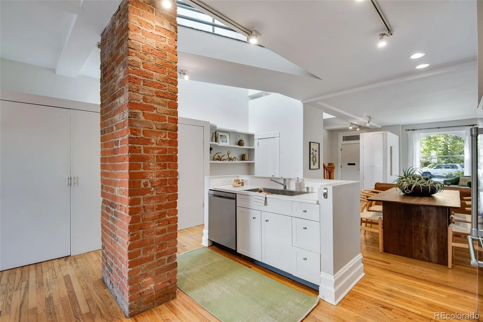 2425 Glenarm Place Denver CO 80205 | MLS #REC9535044 09222026173648 1600 22