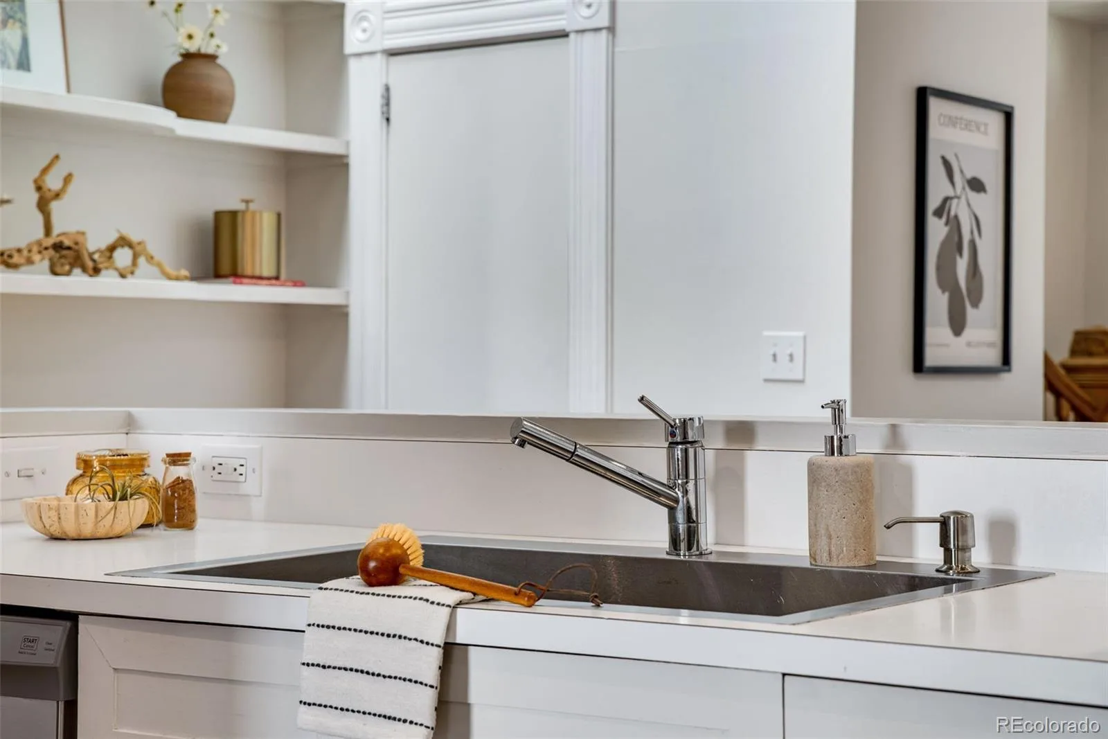 2425 Glenarm Place Denver CO 80205 | MLS #REC9535044 09222026173648 1600 23