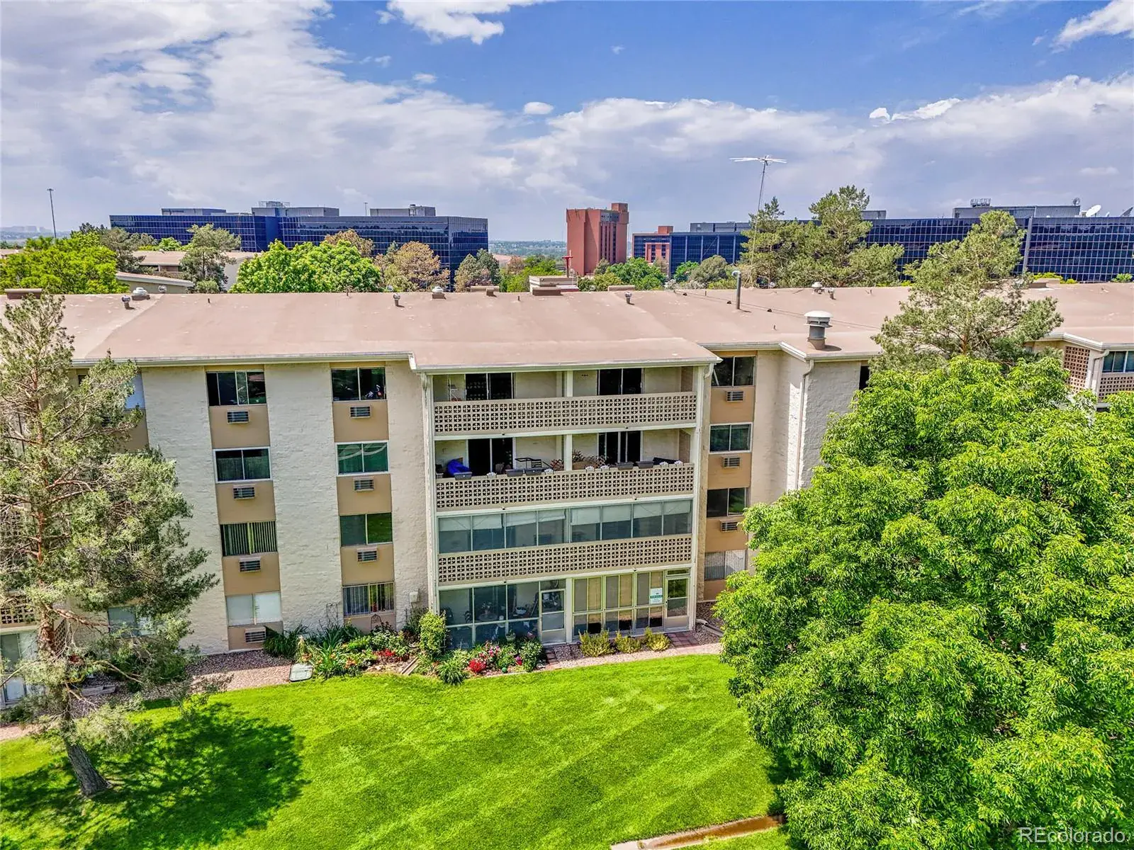 3144 S Wheeling Way #206 Aurora CO 80014 MLS #REC9536711 02162026193921 1600 32