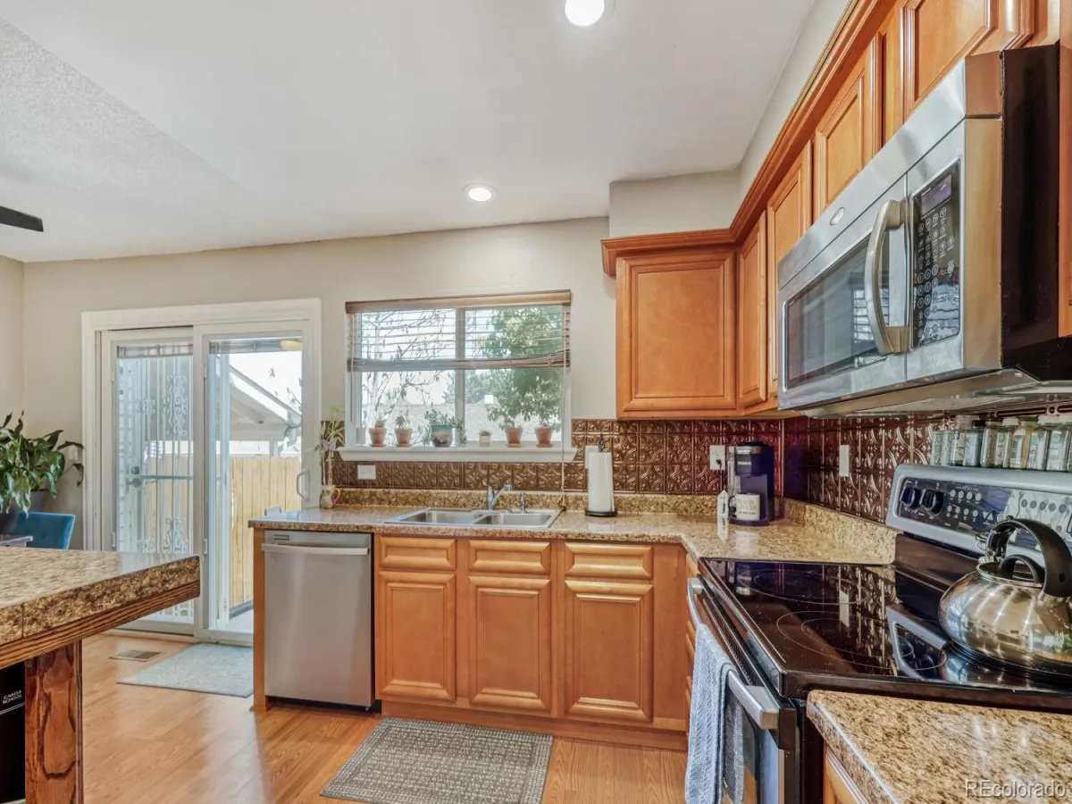 4117 S Mobile Circle #D Aurora CO 80013 MLS #REC9536873 05152026201636 1200 12