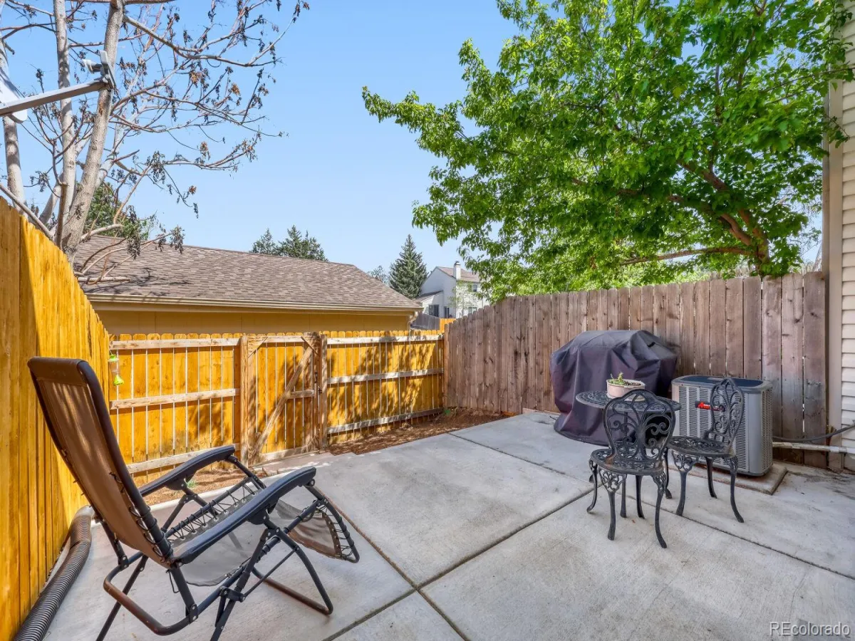 4117 S Mobile Circle #D Aurora CO 80013 MLS #REC9536873 05152026201636 1200 27