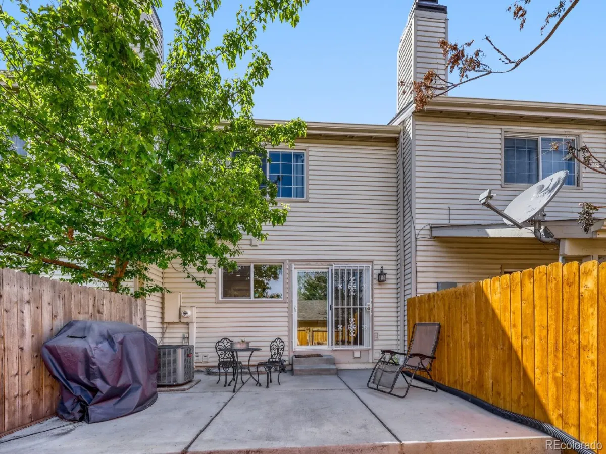 4117 S Mobile Circle #D Aurora CO 80013 MLS #REC9536873 05152026201636 1200 29