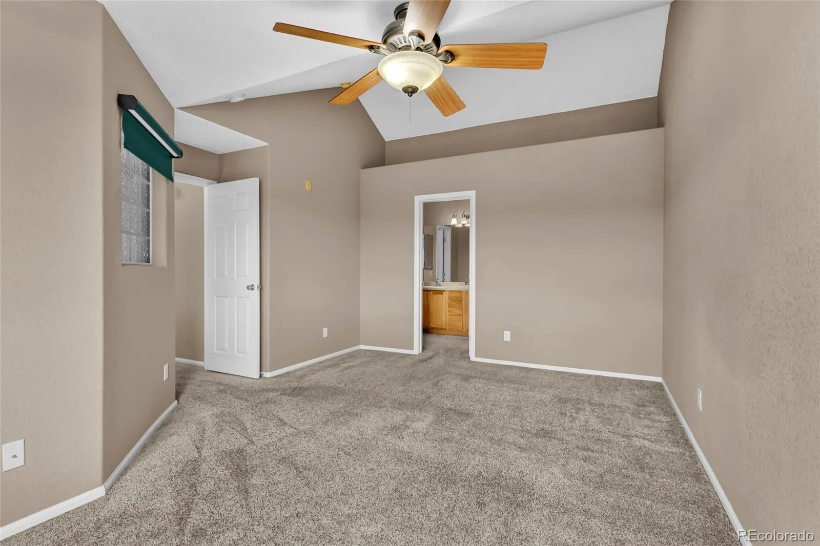 488 Black Feather Loop #215 Castle Rock CO 80104 | MLS #REC9537943 04132026155303 1600 16
