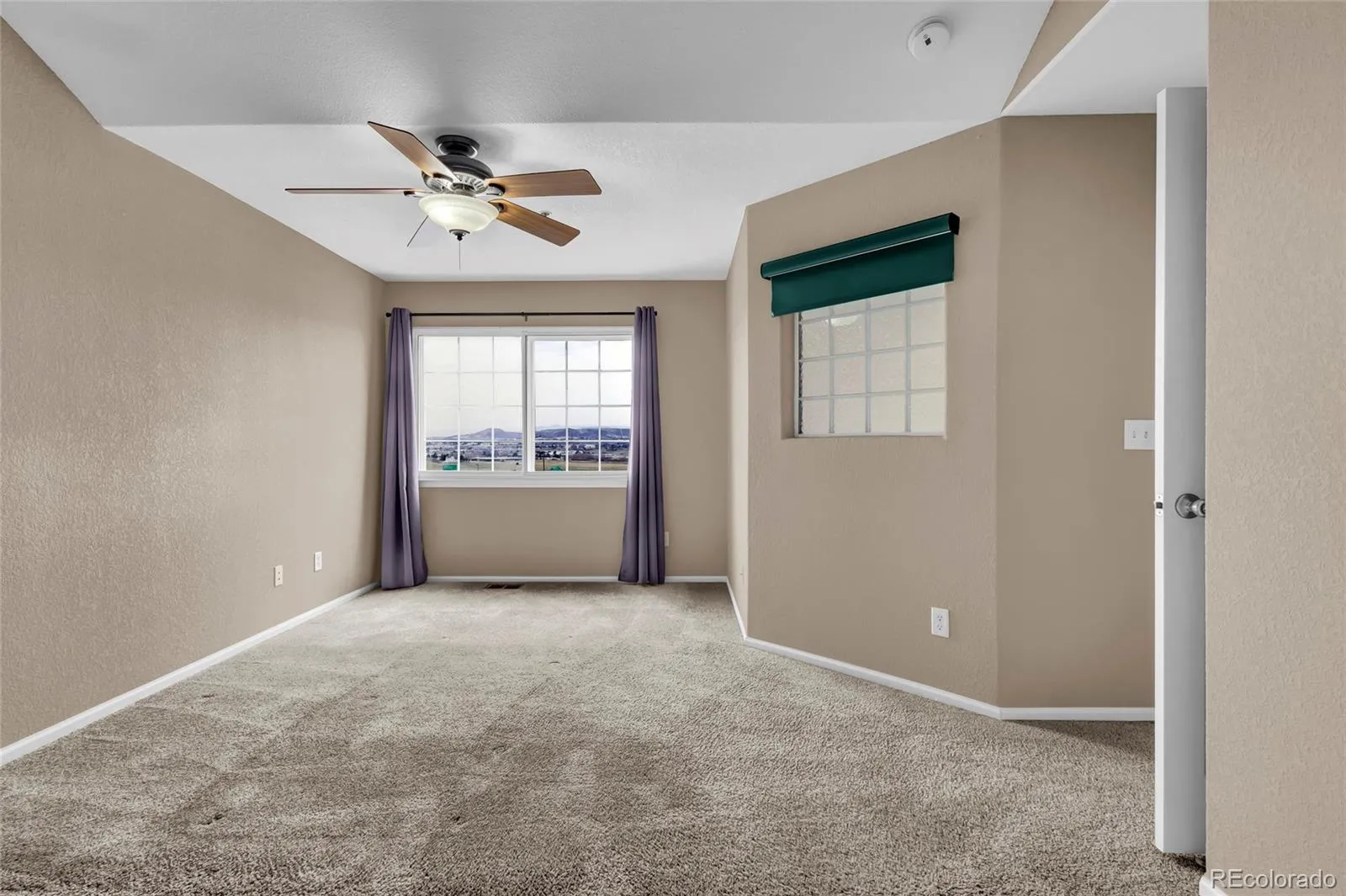 488 Black Feather Loop #215 Castle Rock CO 80104 | MLS #REC9537943 04132026155303 1600 17