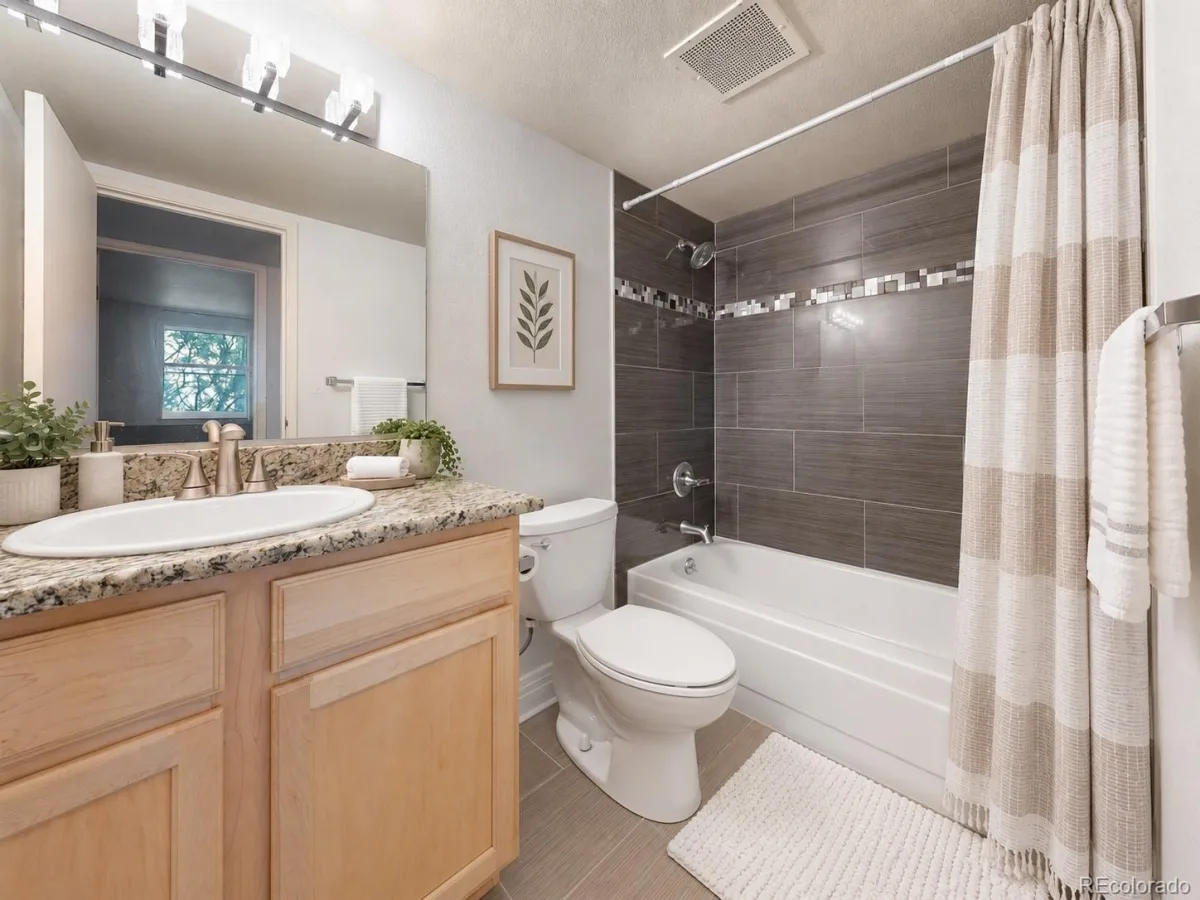 601 W 11th Avenue #220 Denver CO 80204 | MLS #REC9541458 09222026173732 1200 6