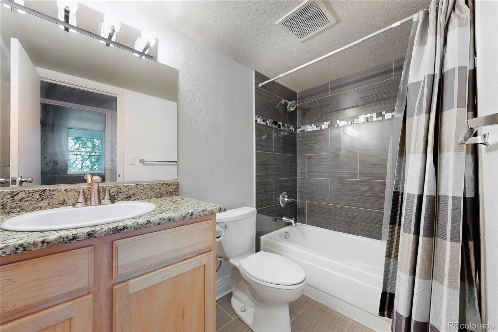601 W 11th Avenue #220 Denver CO 80204 | MLS #REC9541458 09222026173732 1600 18