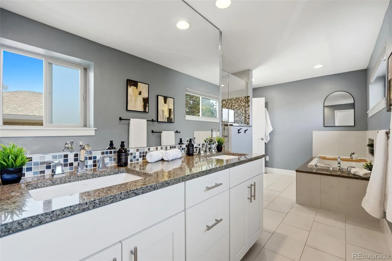 265 Holly Street Denver CO 80220 MLS #REC9541468 05132026212857 1600 22