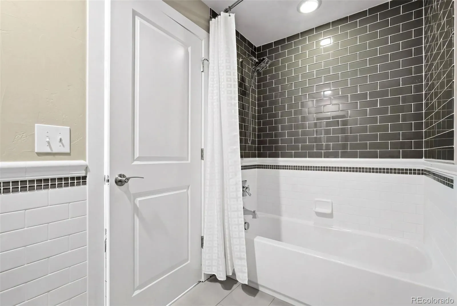 265 Holly Street Denver CO 80220 MLS #REC9541468 05132026212857 1600 28