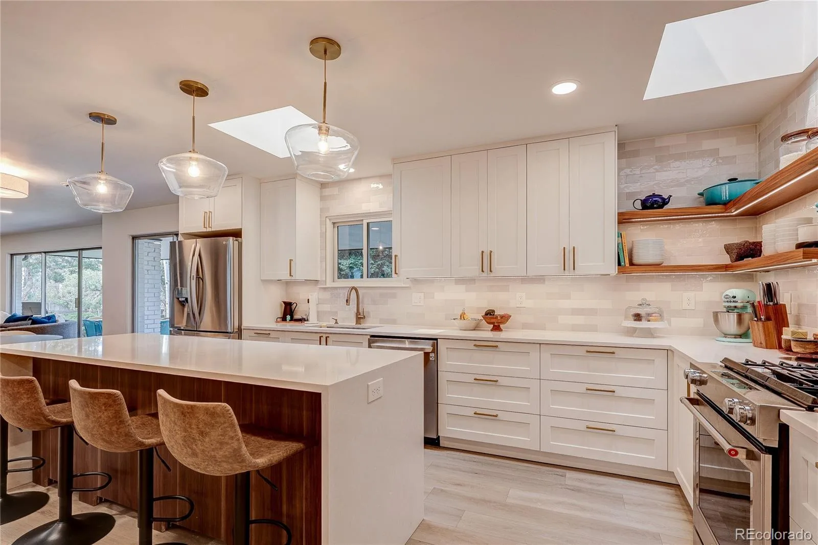 3981 S Hillcrest Drive Denver CO 80237 MLS #REC9545273 07032026181214 1600 10