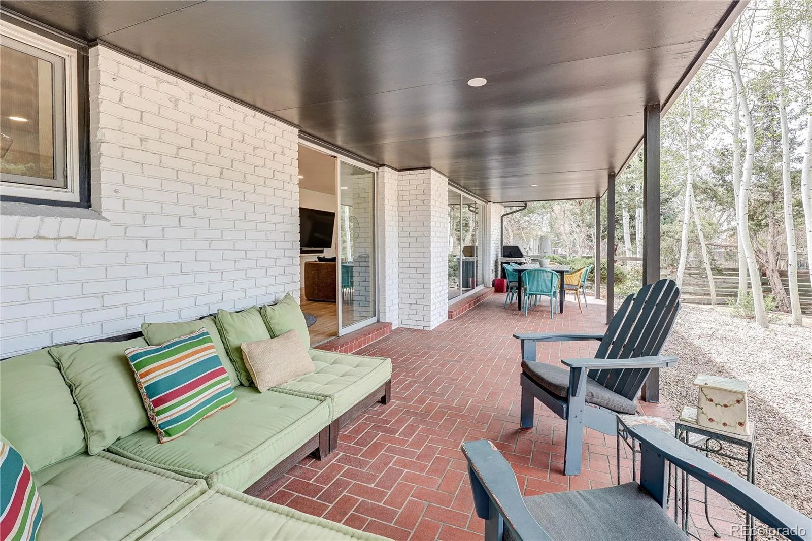3981 S Hillcrest Drive Denver CO 80237 MLS #REC9545273 07032026181214 1600 24