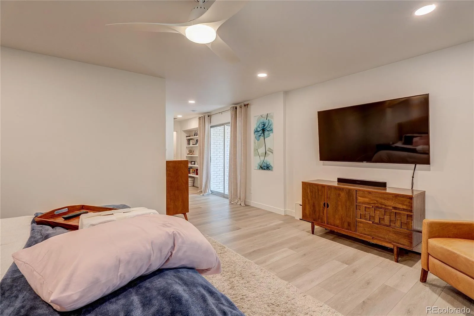 3981 S Hillcrest Drive Denver CO 80237 MLS #REC9545273 07032026181214 1600 35