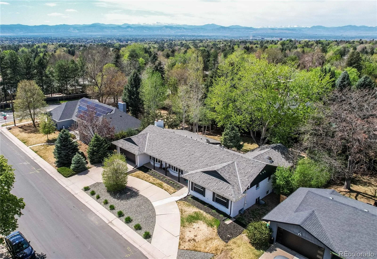 3981 S Hillcrest Drive Denver CO 80237 MLS #REC9545273 07032026181214 1600 4