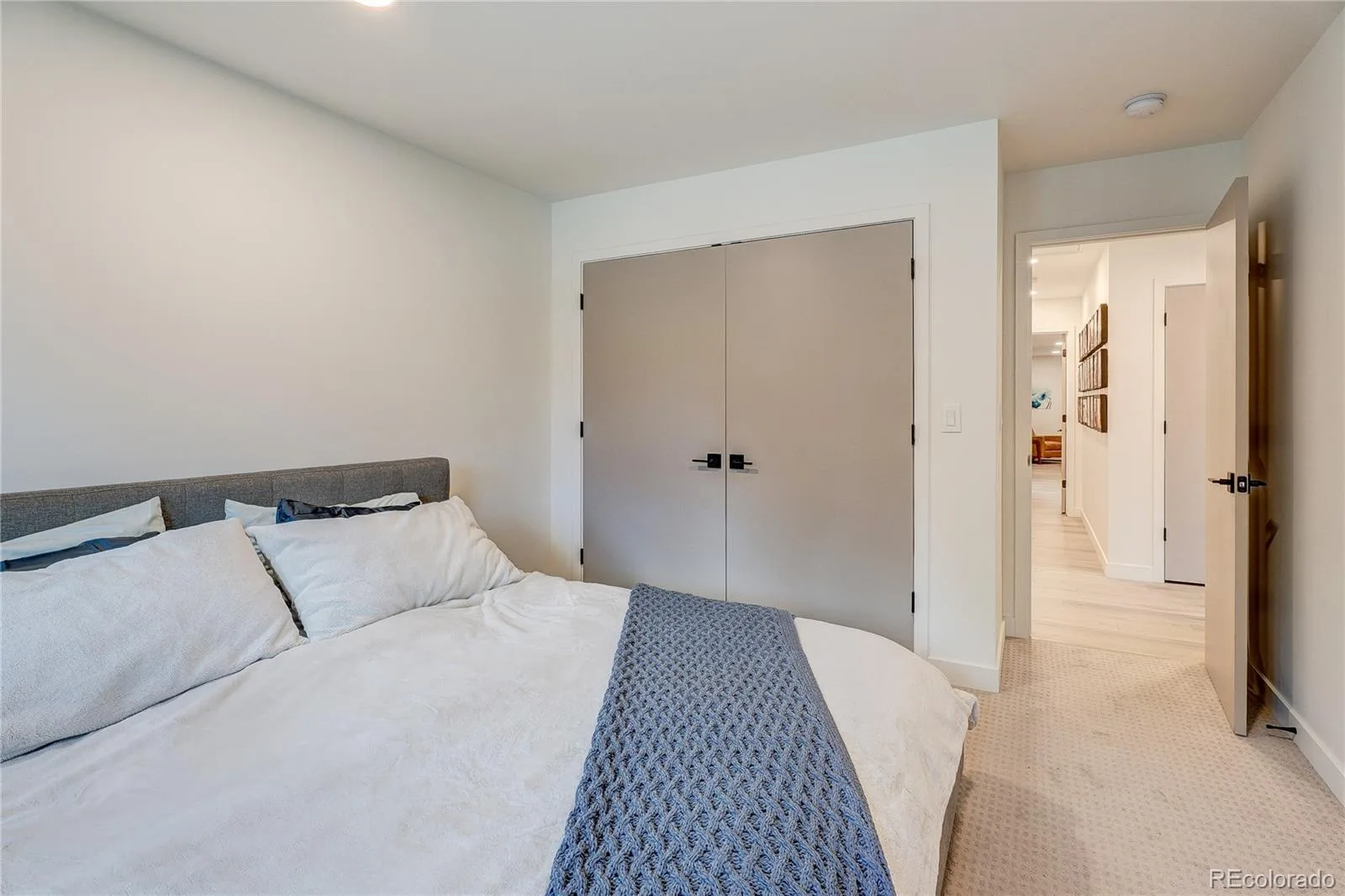 3981 S Hillcrest Drive Denver CO 80237 MLS #REC9545273 07032026181214 1600 44
