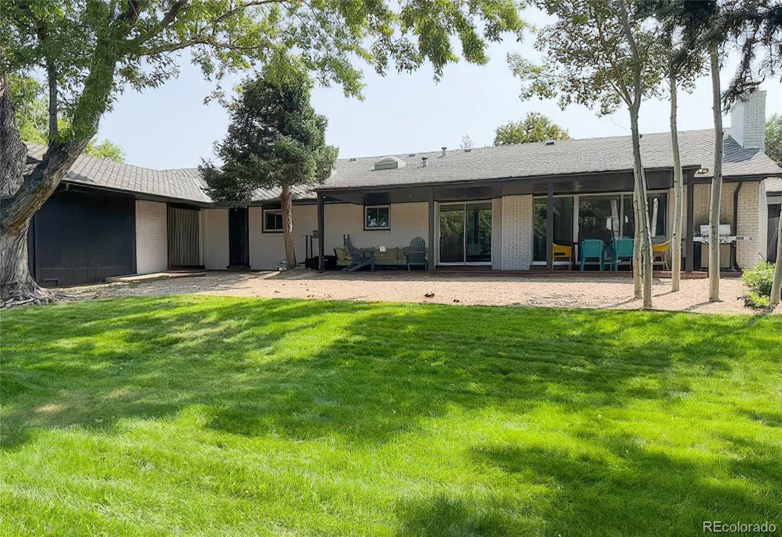 3981 S Hillcrest Drive Denver CO 80237 MLS #REC9545273 07032026181214 1600 6