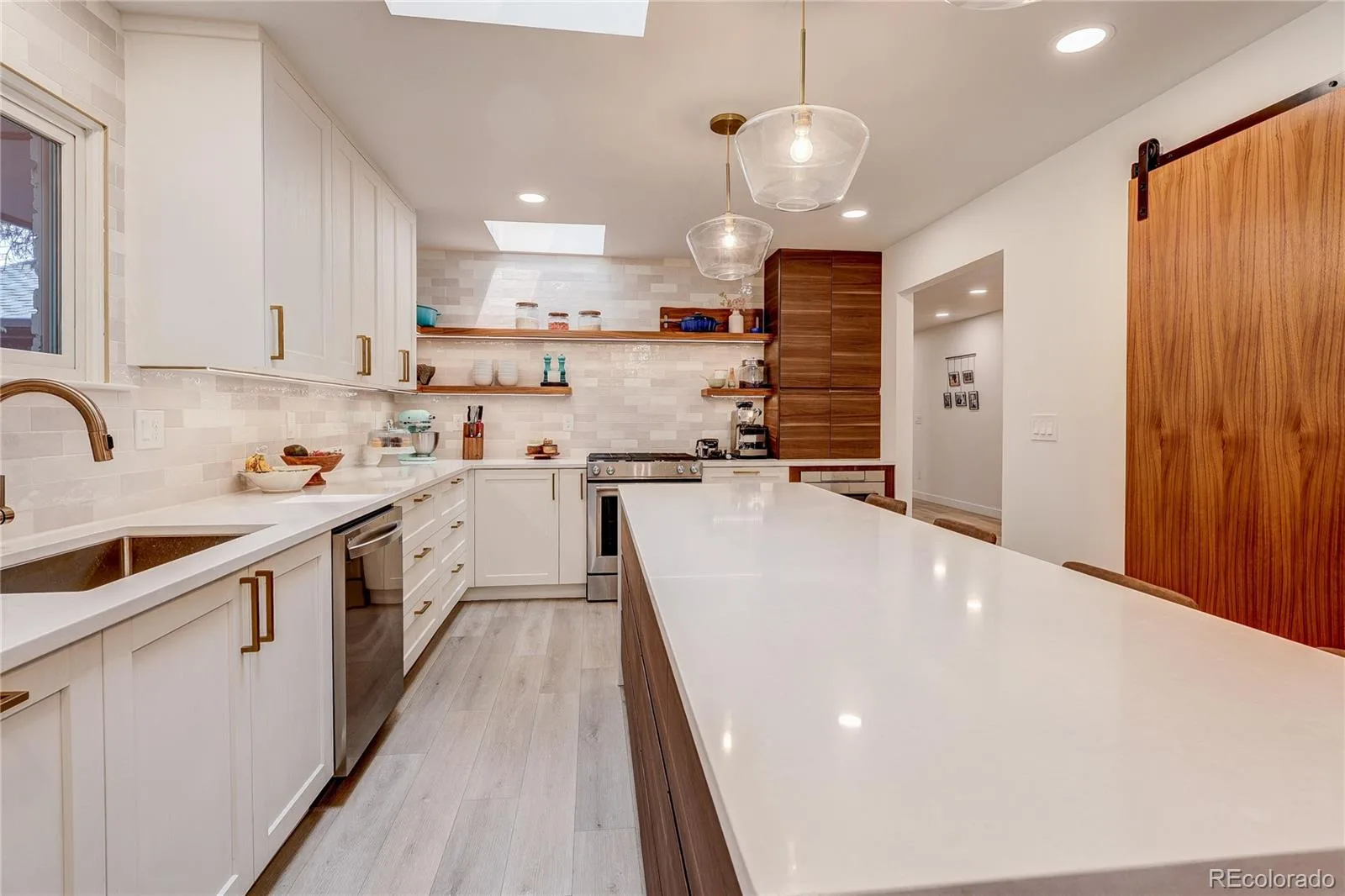 3981 S Hillcrest Drive Denver CO 80237 MLS #REC9545273 07032026181214 1600 9