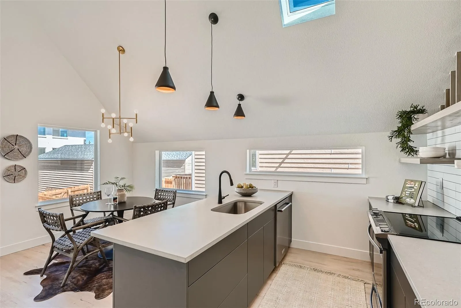 1121 S Dahlia Street Denver CO 80246 | MLS #REC9547484 08272026171733 1600 11