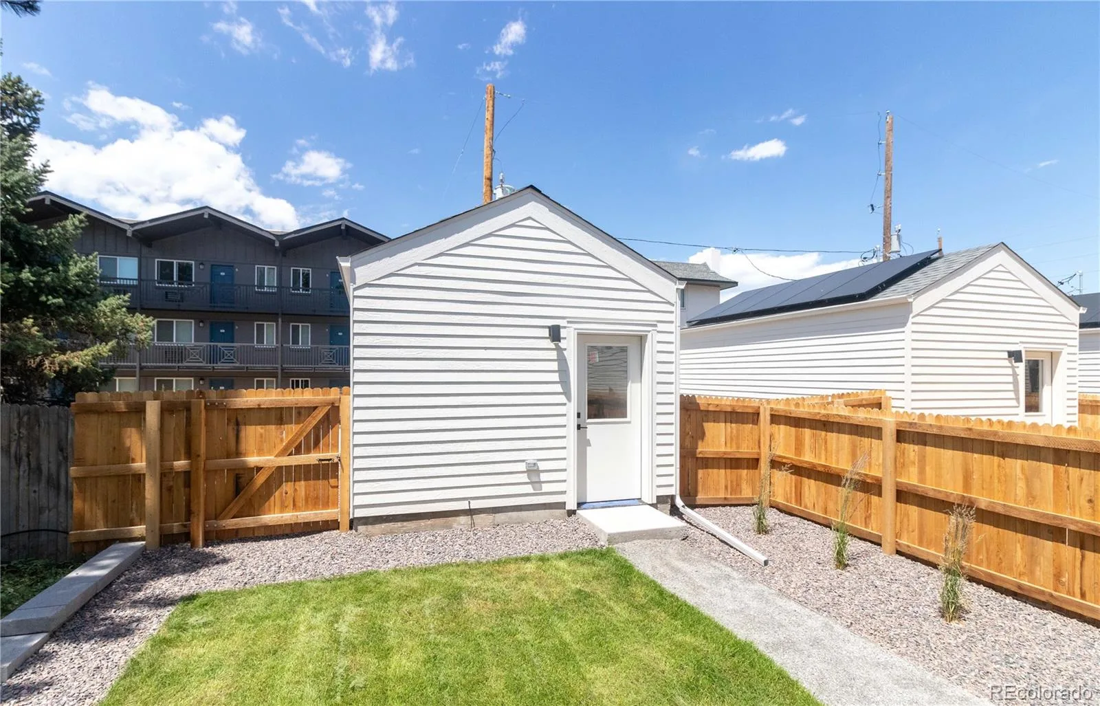 1121 S Dahlia Street Denver CO 80246 | MLS #REC9547484 08272026171733 1600 20