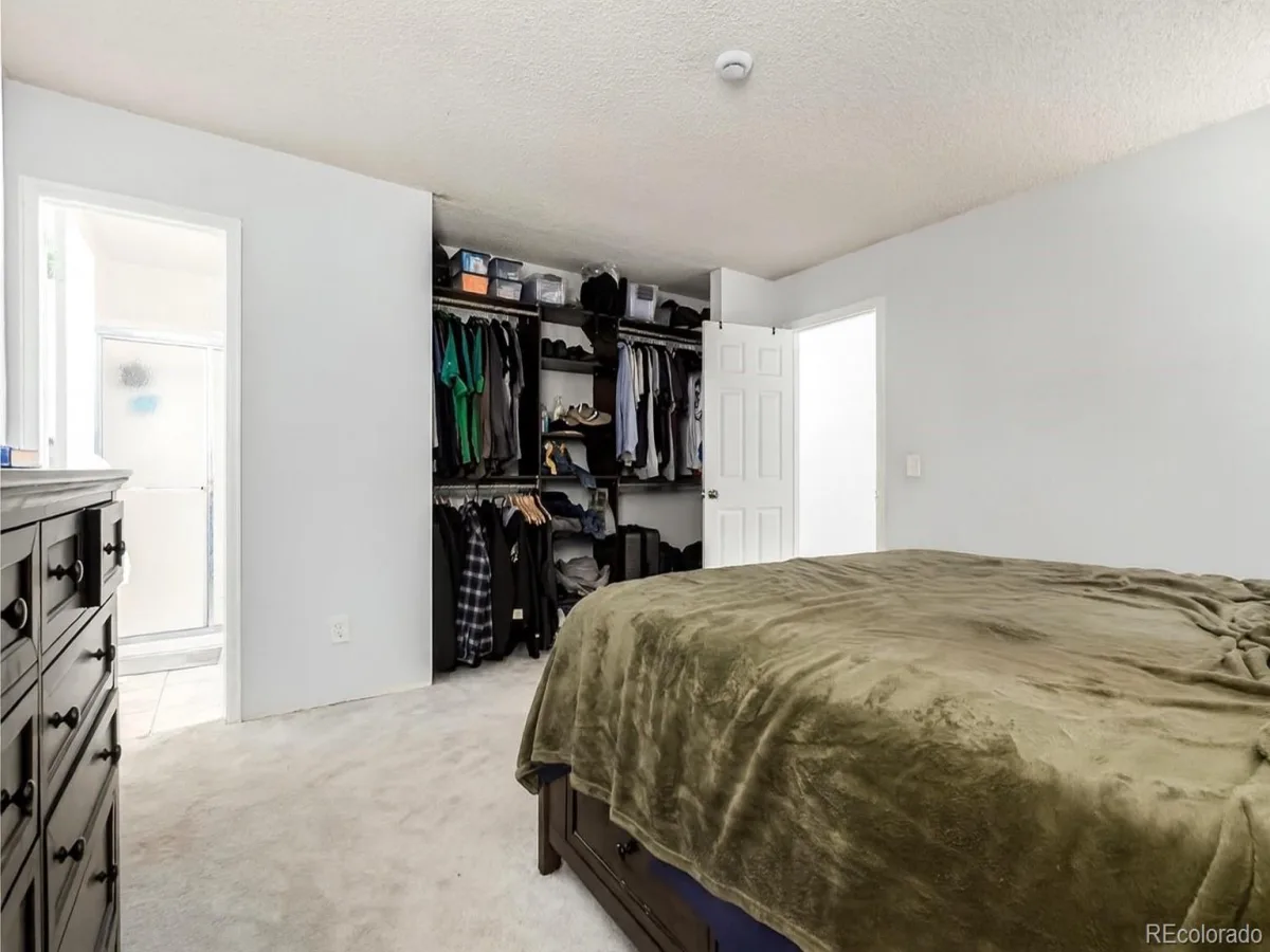 16233 E Louisiana Place Aurora CO 80017 | MLS #REC9548055 06222026190850 1200 15