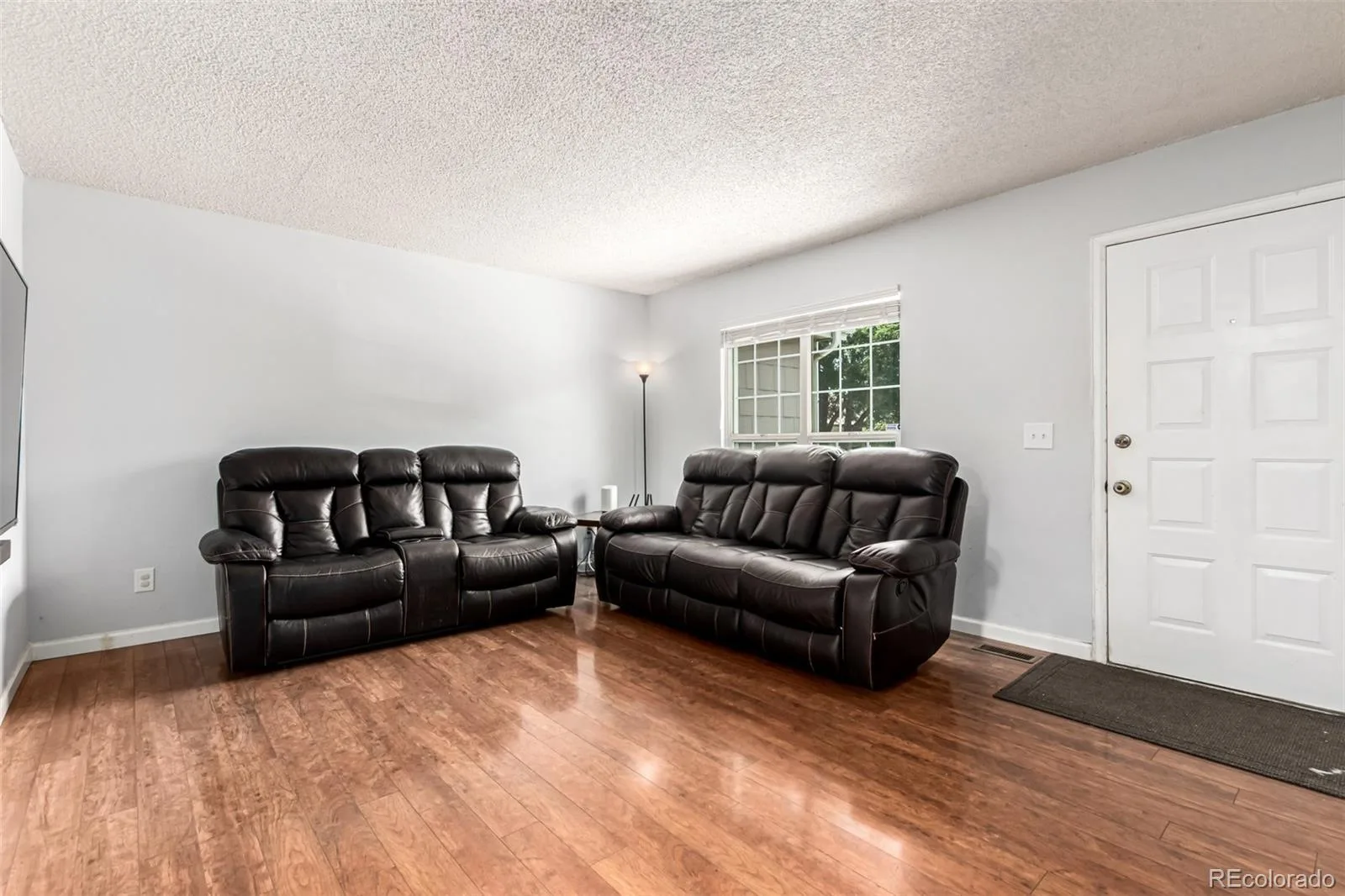 16233 E Louisiana Place Aurora CO 80017 | MLS #REC9548055 06222026190850 1600 8