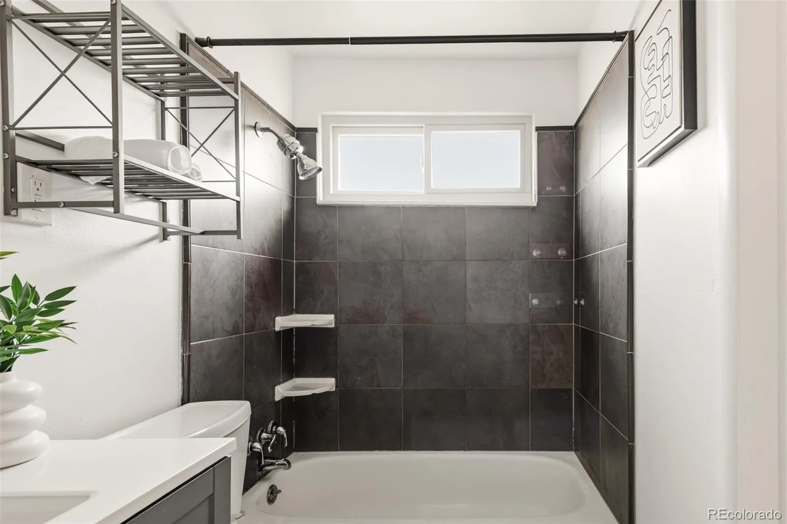 04082026215154 1600 5