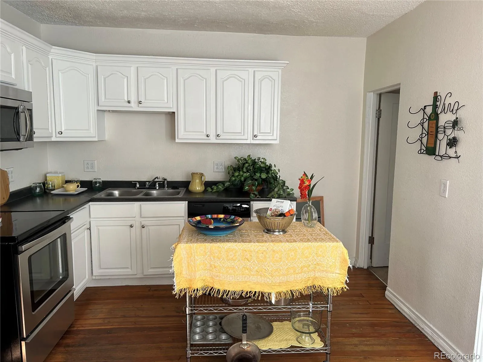 208 S Lincoln Street Denver CO 80209 MLS #REC9553238 05242026153912 1600 28