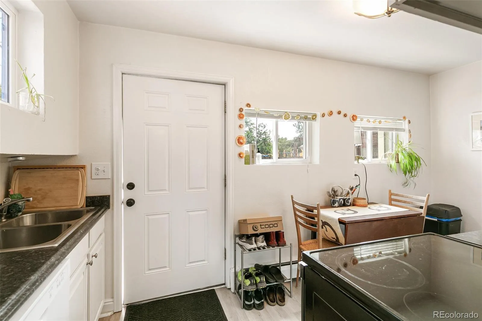 208 S Lincoln Street Denver CO 80209 MLS #REC9553238 05242026153912 1600 35