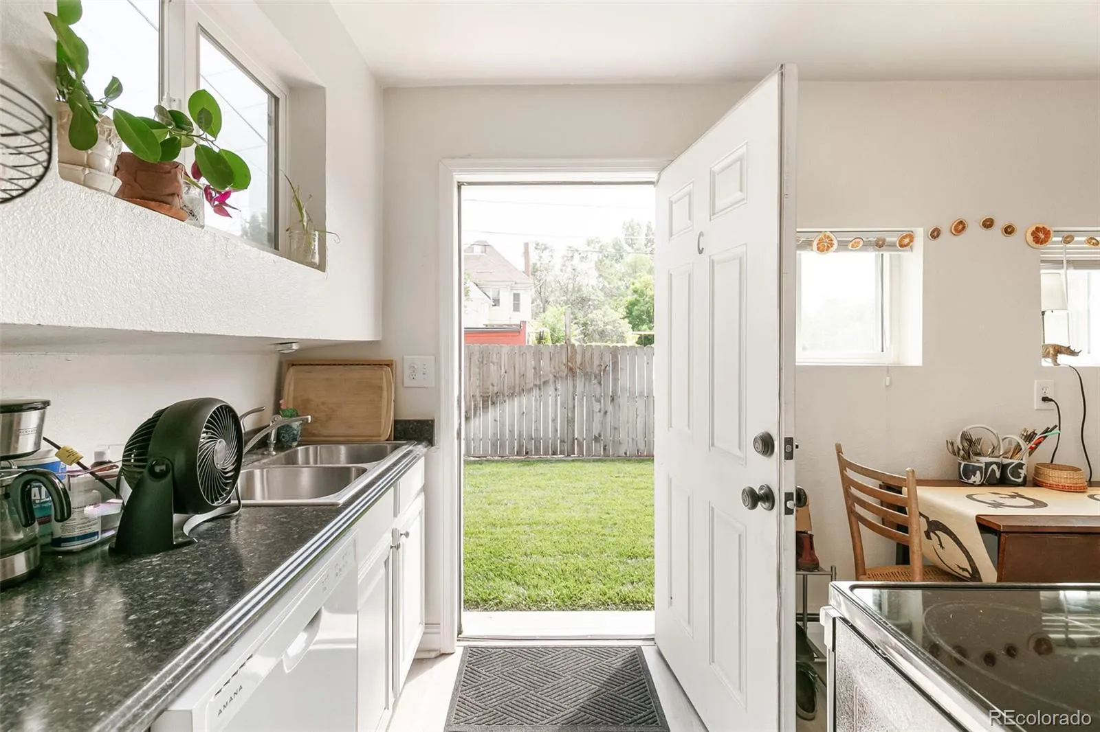 208 S Lincoln Street Denver CO 80209 MLS #REC9553238 05242026153912 1600 36