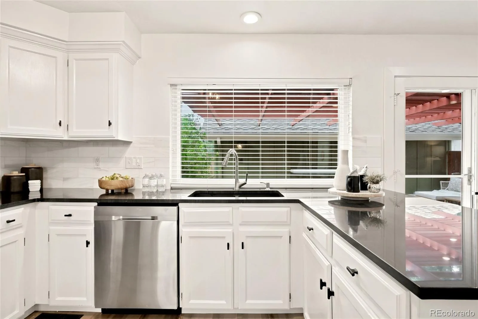 7572 S Rosemary Circle Englewood CO 80112 | MLS #REC9554097 07262026174426 1600 13