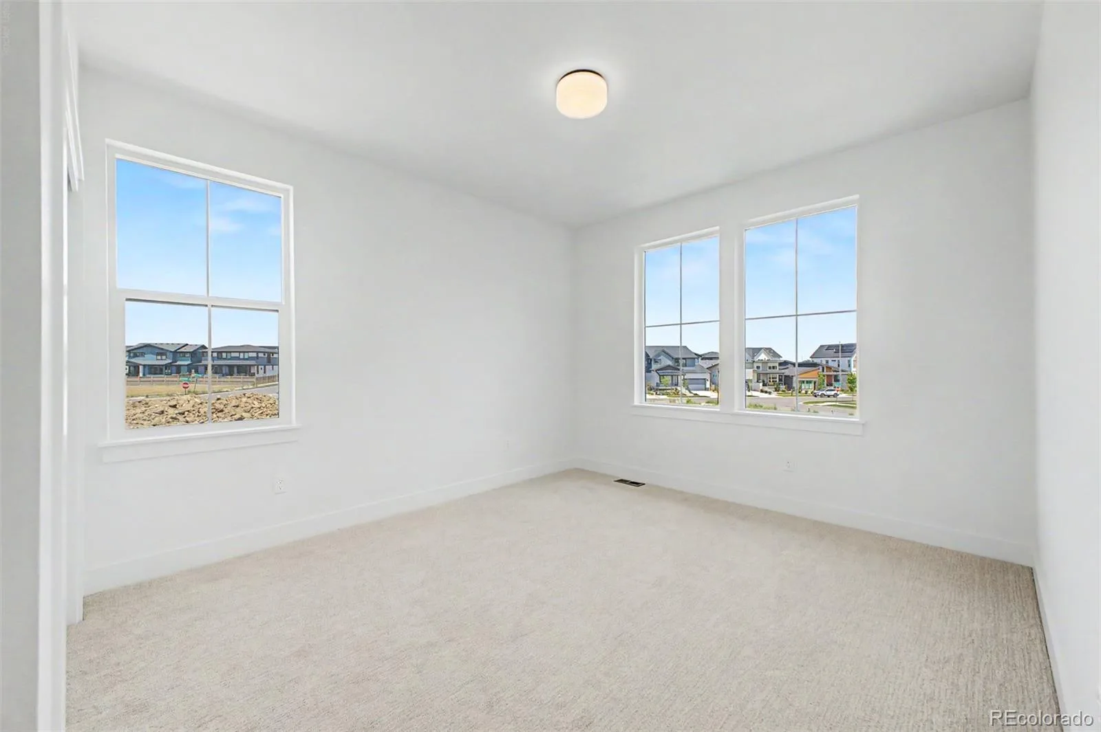 5588 Moosehead Circle Longmont CO 80503 | MLS #REC9558642 07302026211033 1600 18