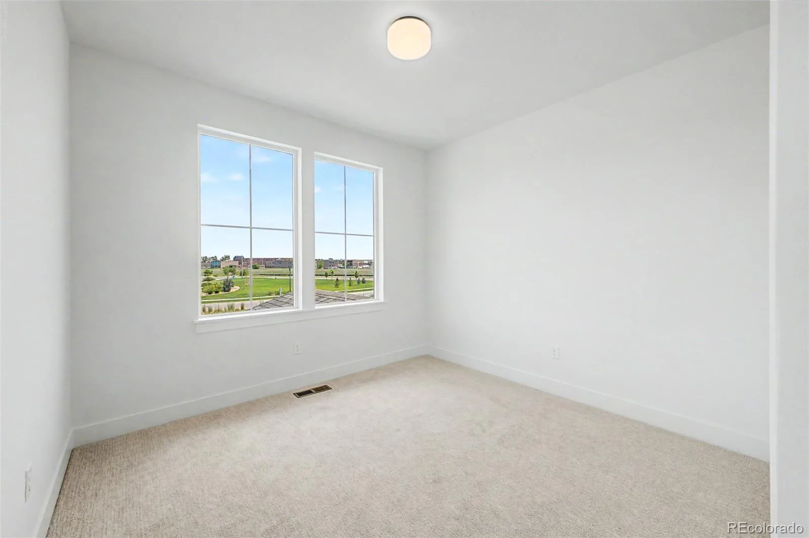 5588 Moosehead Circle Longmont CO 80503 | MLS #REC9558642 07302026211033 1600 20
